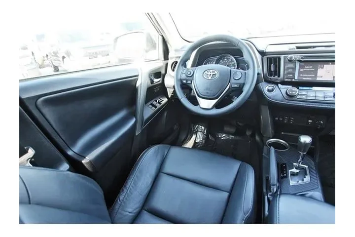 $15829 : Toyota RAV4 2015 Limited 4dr image 7