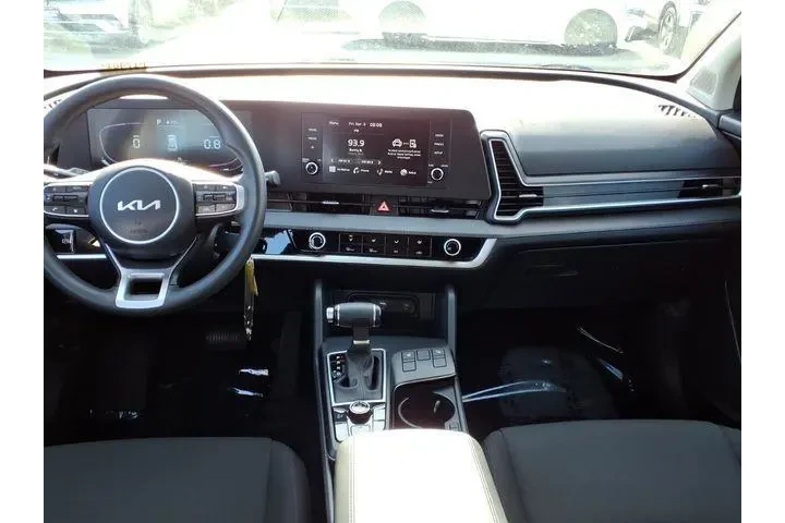 $23921 : Kia Sportage 2025 AWD LX 4dr image 8