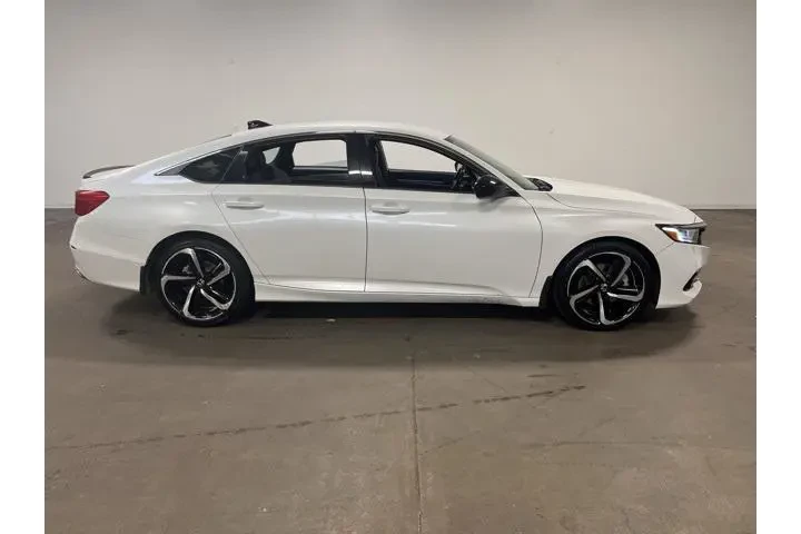 $23886 : Honda Accord 2022 Sport 4dr image 2