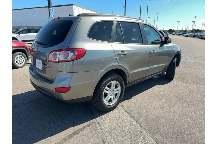 $4970 : 2012 Santa Fe GLS image 5