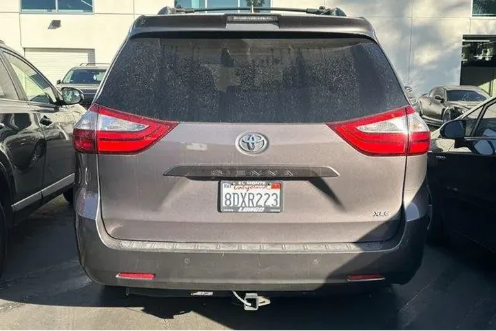 $20611 : Toyota Sienna 2018 XLE 7-Pas image 4