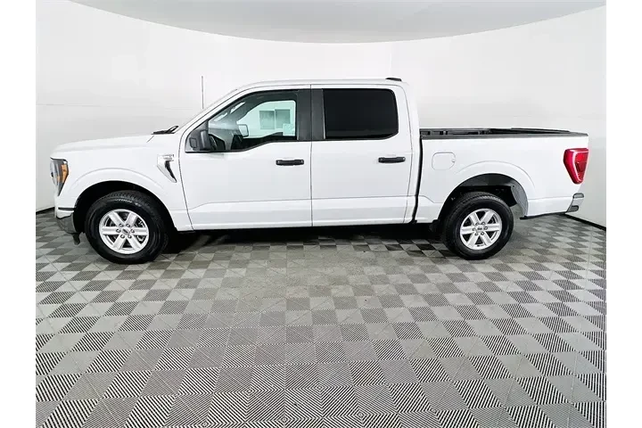 $31800 : Ford F-150 2023 4x2 XLT 4dr image 4