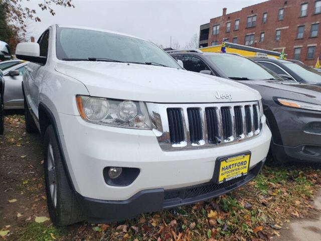 $11999 : 2013 Grand Cherokee Laredo image 4