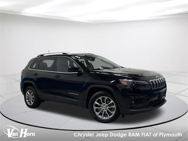 $16949 : Pre-Owned 2019 Cherokee Latit image 1