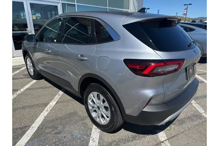 $22950 : Ford Escape 2024 AWD Active image 3