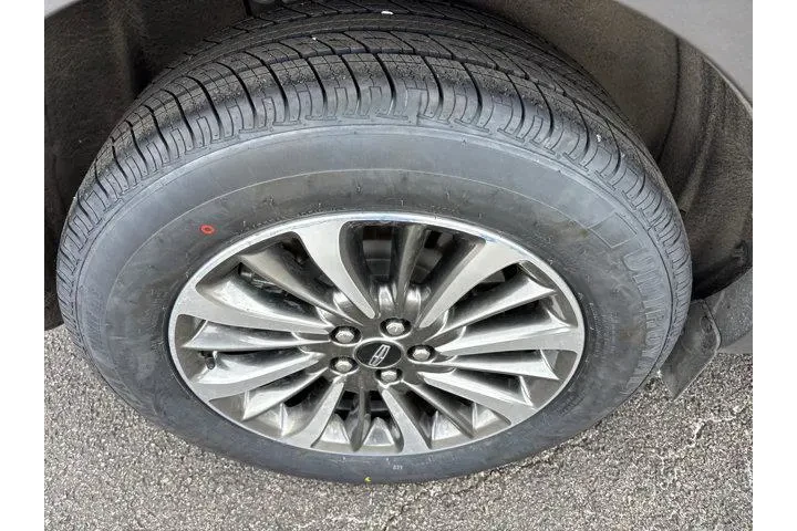 $31985 : Lincoln Nautilus 2022 AWD St image 10