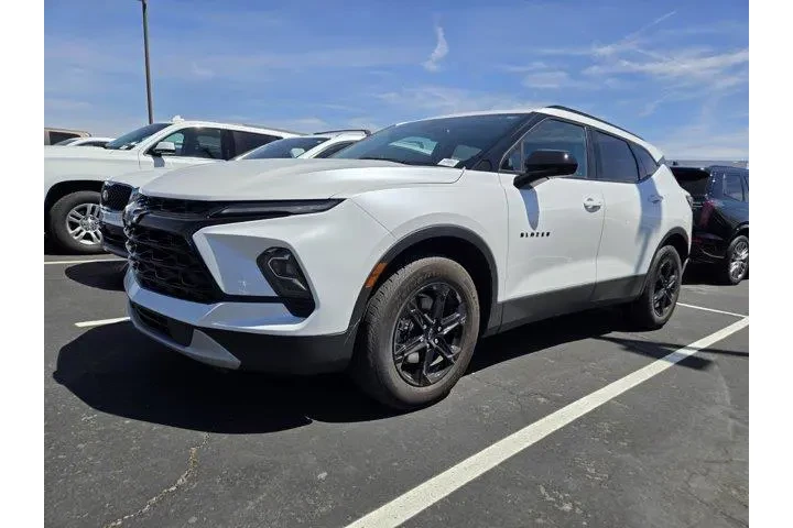 $26991 : Chevrolet Blazer 2023 LT 4dr image 2