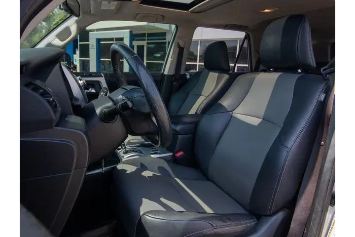 $33816 : Toyota 4Runner 2019 4x4 SR5 image 7