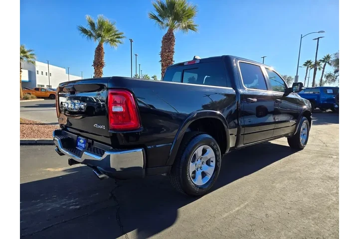 $35694 : Ram 1500 2025 4x4 Big Horn 4 image 6