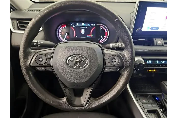 $26998 : Toyota RAV4 2023 XLE 4dr SUV image 10