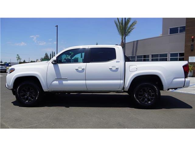 $32984 : 2020 Tacoma 4WD SR5 Pickup 4D image 9