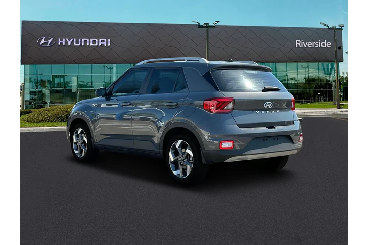 $20991 : Hyundai VENUE 2025 SEL 4dr C image 5