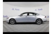 $27875 : Honda Accord 2024 EX 4dr Sed thumbnail