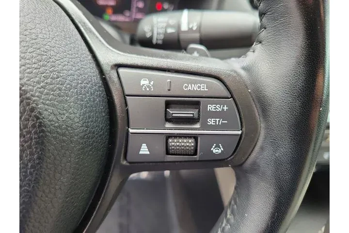 $30900 : Honda Accord Hybrid 2024 EX- image 6