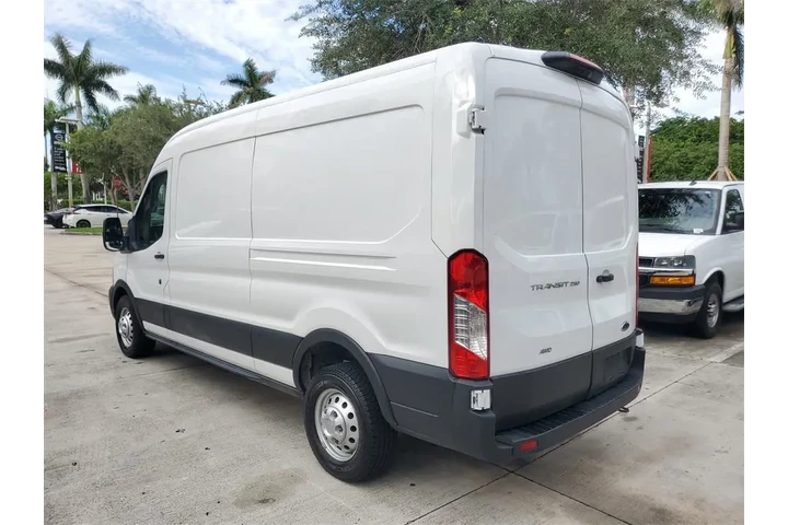 $35995 : Ford Transit 2023 AWD 250 3d image 4