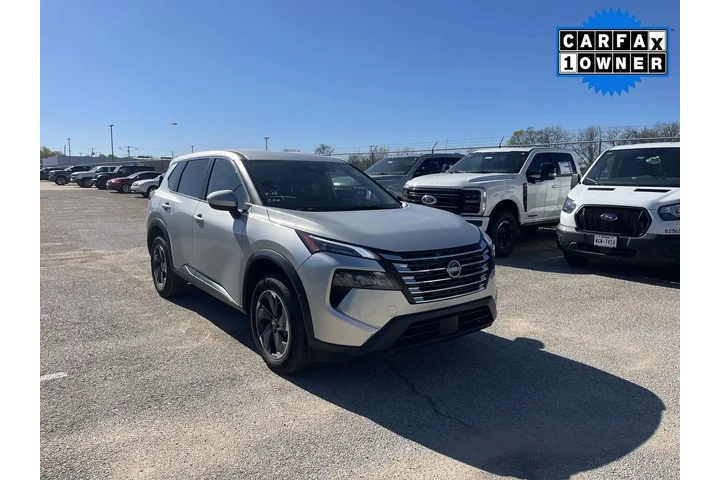 $22559 : Nissan Rogue 2024 AWD SV 4dr image 2