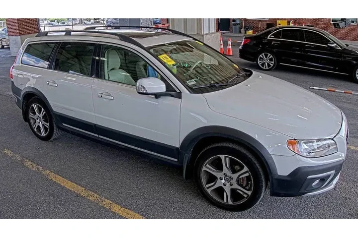 $10995 : 2014 XC70 T6 image 3
