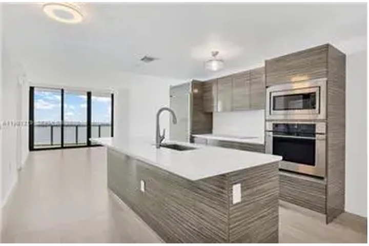 $4900 : Rental property with 2 bedro image 1