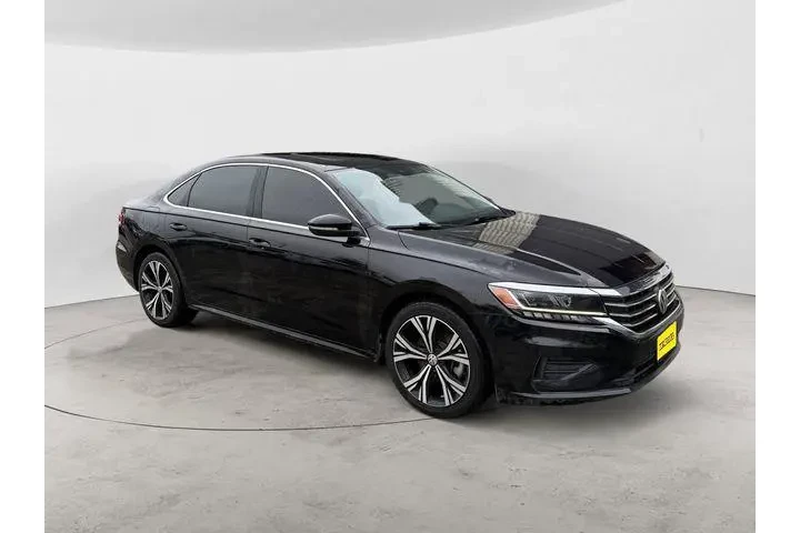 $15988 : Volkswagen Passat 2021 SE 4d image 7