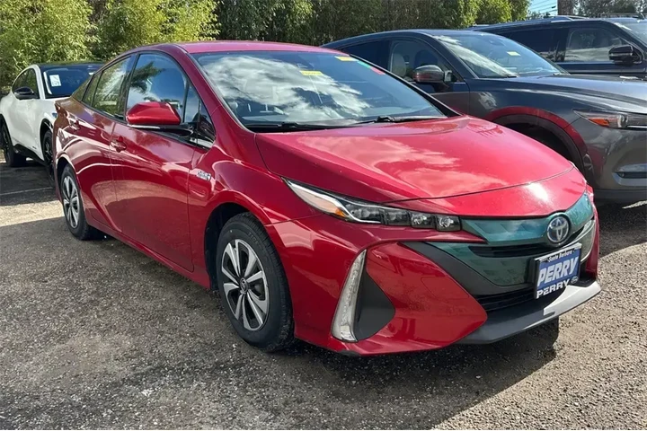 $19678 : Toyota Prius Prime 2017 Prem image 2