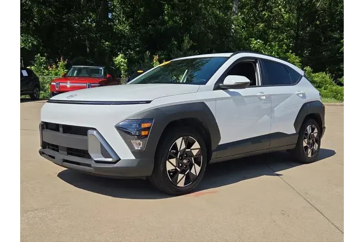 $21993 : Hyundai KONA 2024 SEL 4dr Cr image 2