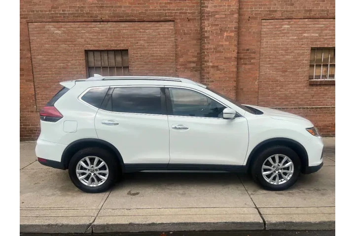 $14000 : 2020 Rogue SV image 8