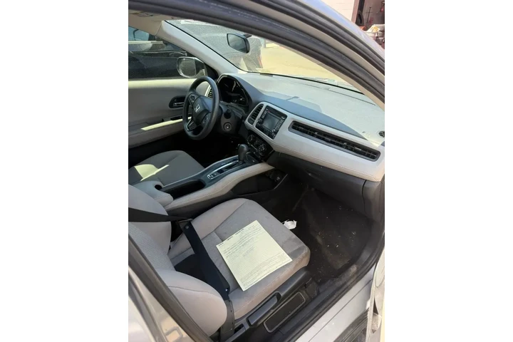 $20900 : Honda HR-V 2017 LX 4dr Cross image 10