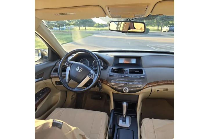 $6000 : 2010 Honda Accord EX-L image 4