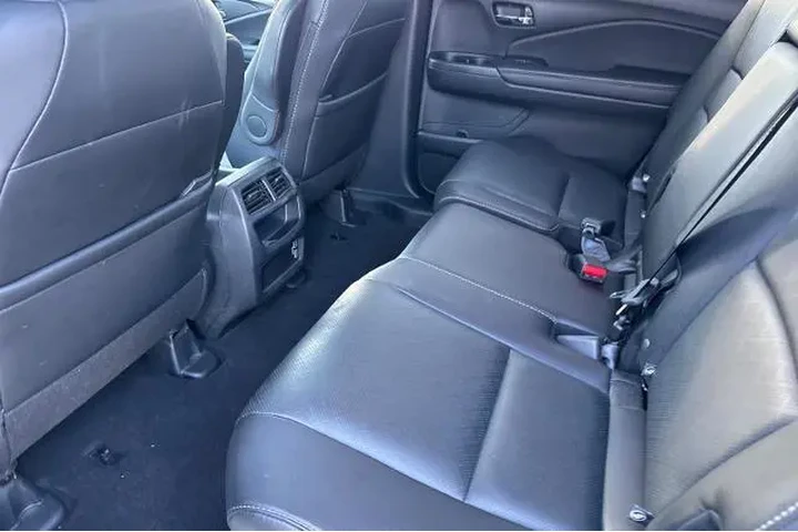 $19991 : Honda Passport 2020 AWD EX-L image 6