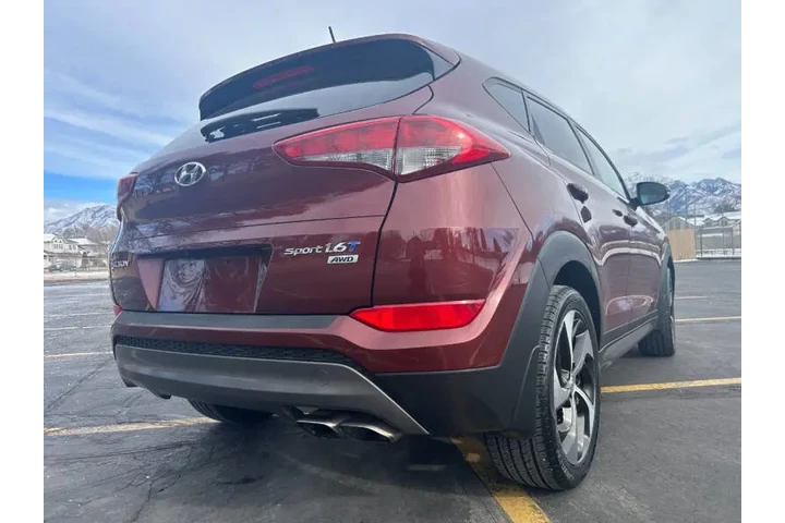 $10900 : 2016 Tucson Sport image 5