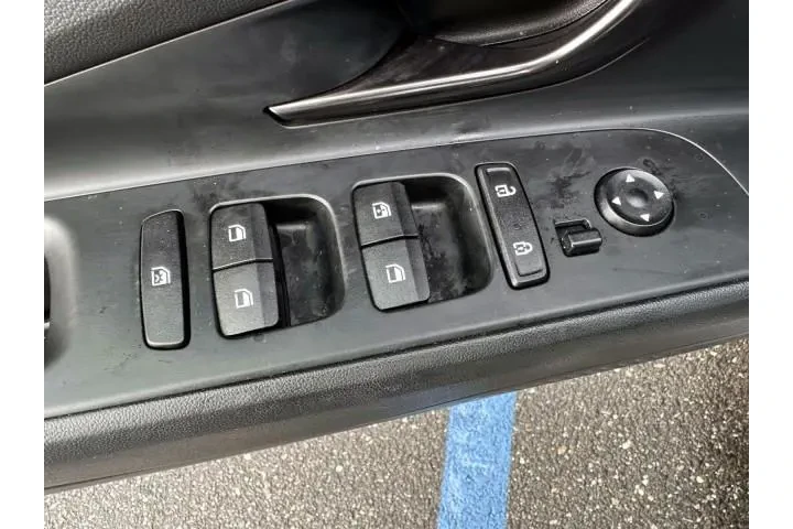 $22999 : Hyundai ELANTRA 2023 N Line image 9