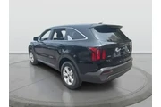 $20595 : Kia Sorento 2022 AWD LX 4dr thumbnail