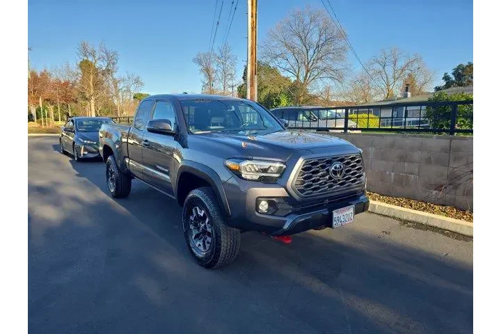 $39995 : Toyota Tacoma 2020 4x4 TRD O image 1