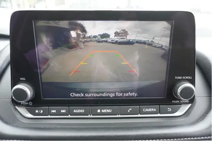 $23288 : Nissan Rogue 2024 SV 4dr Cro image 9