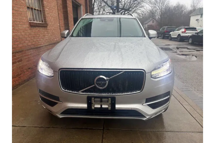 $19000 : 2017 XC90 T6 Momentum image 6
