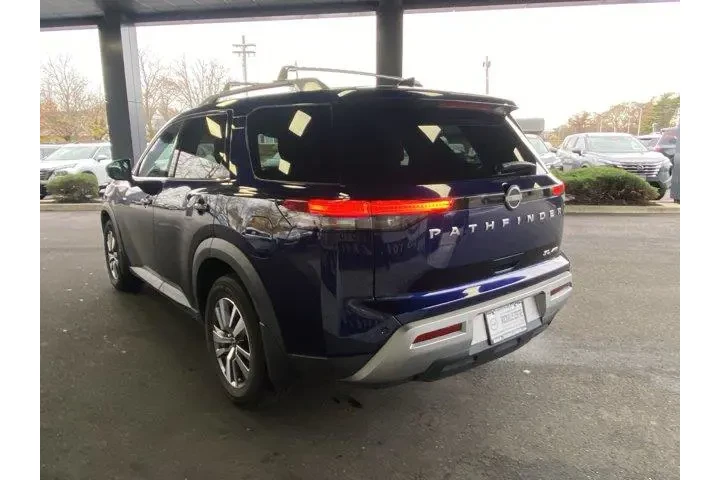 Nissan Pathfinder 2022 AWD S image 7