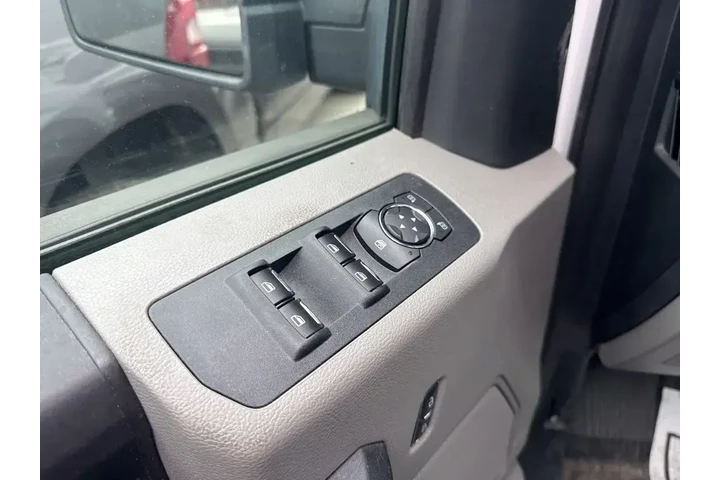 $27750 : Ford F-150 2019 4x2 Lariat 4 image 7