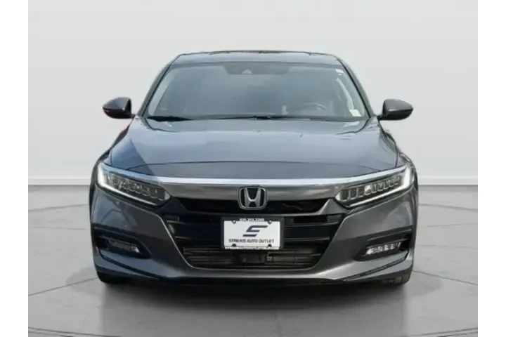$19790 : Honda Accord 2019 Touring 4d image 2