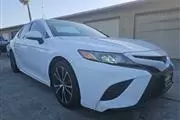 $17995 : 2018 Camry SE thumbnail