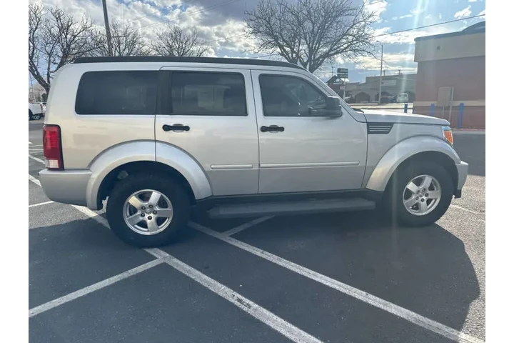 2008 Nitro SXT image 10