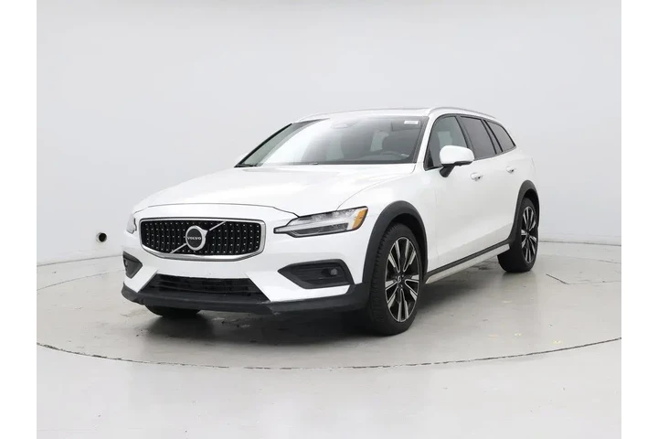 $37998 : Volvo V60 Cross Country 2023 image 4
