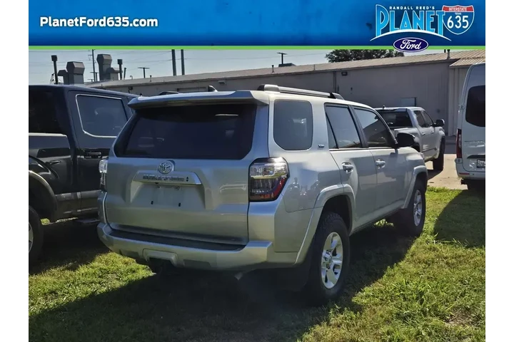$35064 : Toyota 4Runner 2022 4x2 SR5 image 4