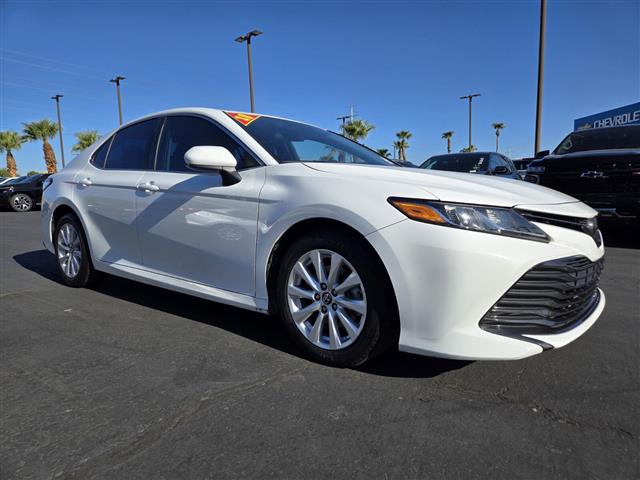 $16691 : Pre-Owned 2018 Camry LE image 1