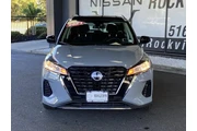 Nissan Kicks 2023 SV 4dr Cro thumbnail