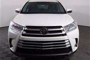 toyota HIGHLANDER 2017