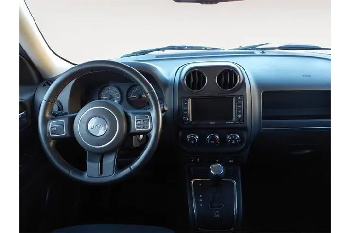 $9961 : Jeep Patriot 2017 4x4 Latitu image 10