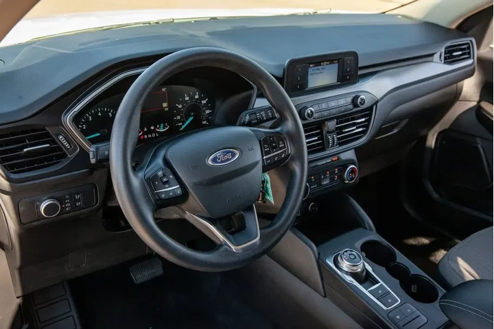 $15350 : 2020 Escape S image 10