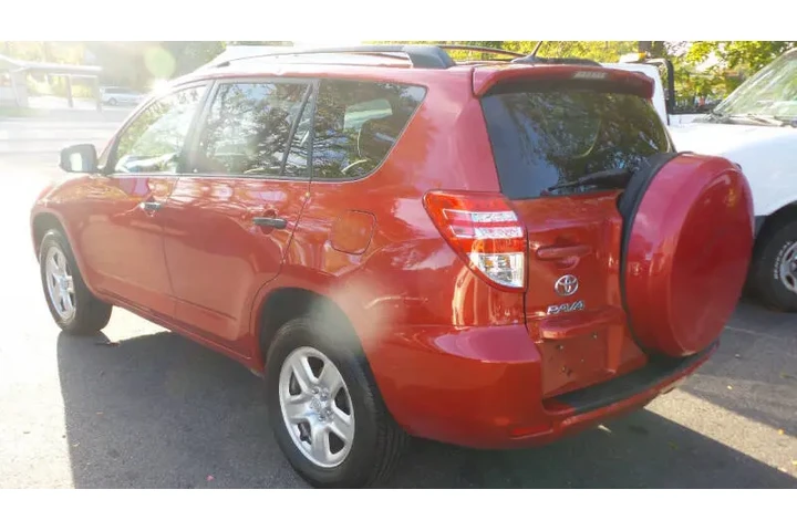 $8900 : 2012 RAV4 image 9