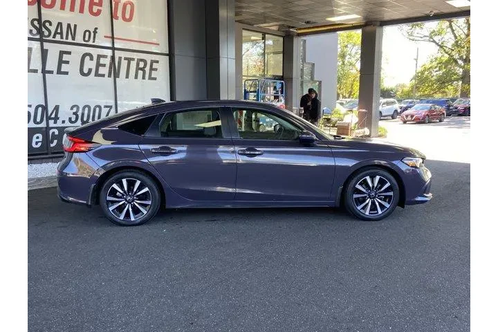 Honda Civic 2023 EX-L 4dr Ha image 4