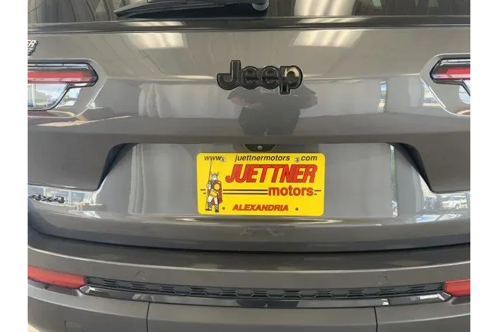 $32995 : Jeep Grand Cherokee L 2024 4 image 9